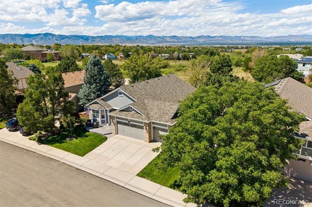 Image 42 of property listing at 9646 Westbury Way, Highlands Ranch, CO 80129