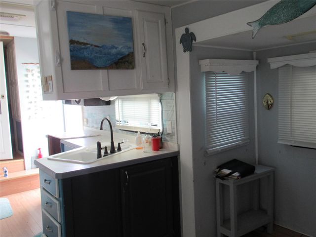 185 Curlew Street, Sargent, TX 77414