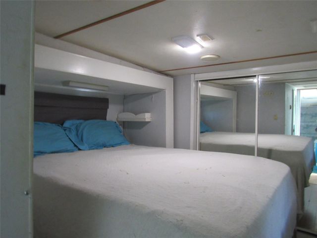 185 Curlew Street, Sargent, TX 77414