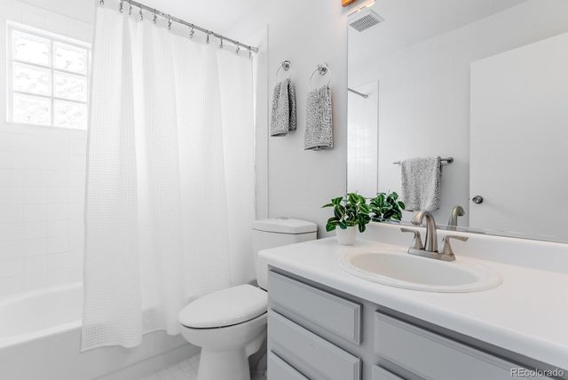 142 Cherrywood Lane, Louisville, CO 80027