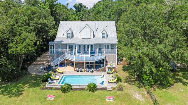 11305 E Point Road, Theodore, AL 36582