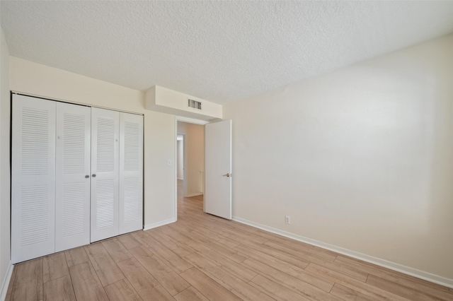 4024 SW 67th Ter 2, Davie, FL 33314