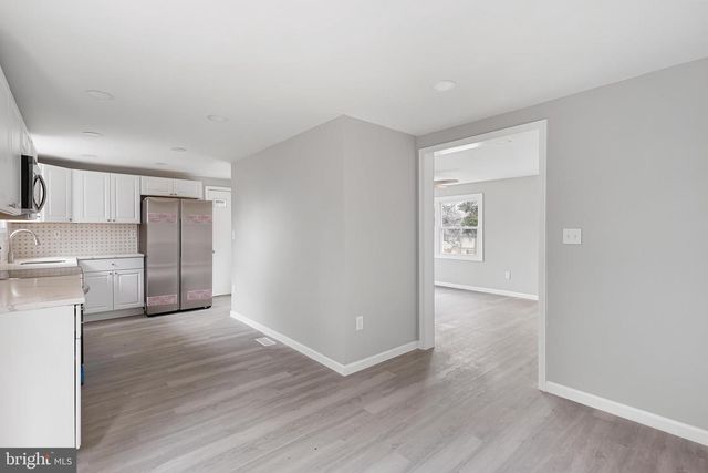 136-A STATE LINE RD, Wilmington, DE 19803