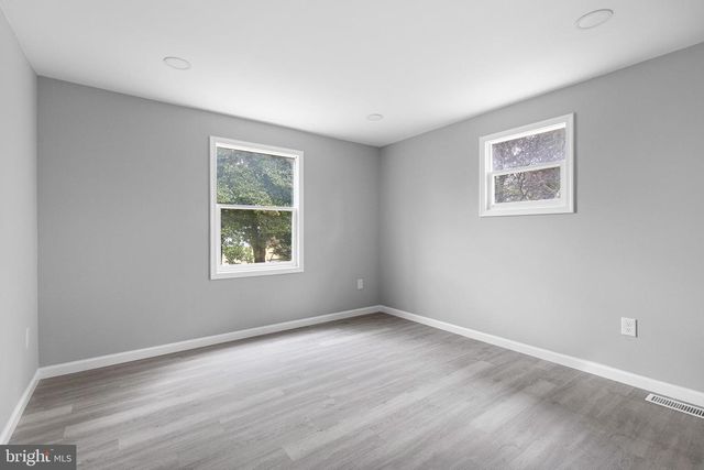 136-A STATE LINE RD, Wilmington, DE 19803