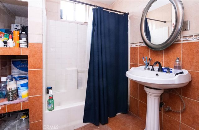 4001 E Imperial, Lynwood, CA 90262