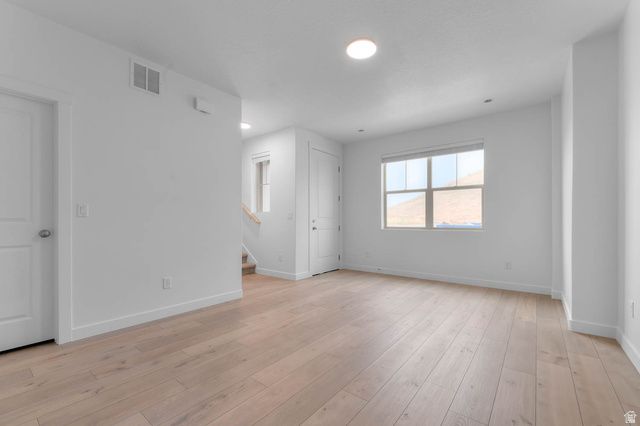 7034 S OVERLAND RD, West Jordan, UT 84081