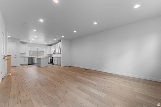 7034 S OVERLAND RD, West Jordan, UT 84081