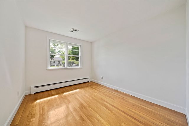 27 Cindy Ln, Braintree, MA 02184