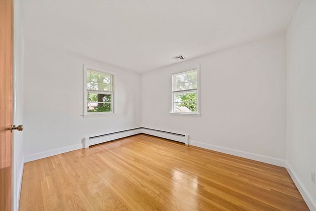 27 Cindy Ln, Braintree, MA 02184