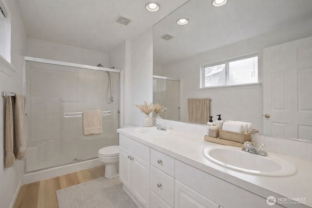 3904 NE 5th Place, Renton, WA 98056