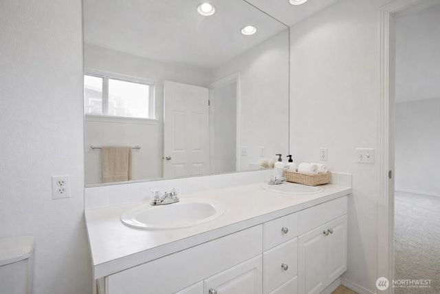 3904 NE 5th Place, Renton, WA 98056