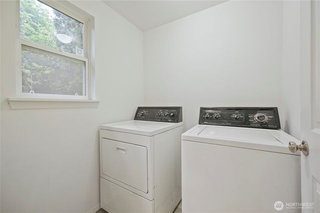 3904 NE 5th Place, Renton, WA 98056