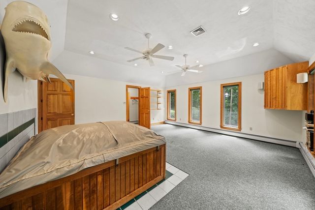 89 North St, Topsfield, MA 01983