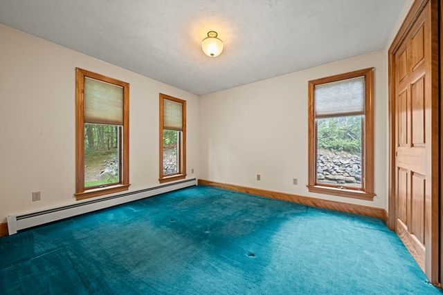 89 North St, Topsfield, MA 01983
