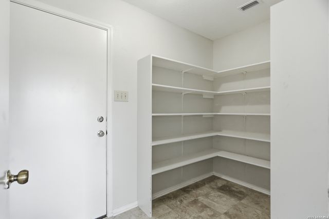 8138 Elktree Pass, San Antonio, TX 78254