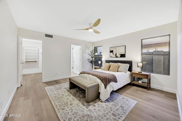 4625 E ABRAHAM Lane, Phoenix, AZ 85050