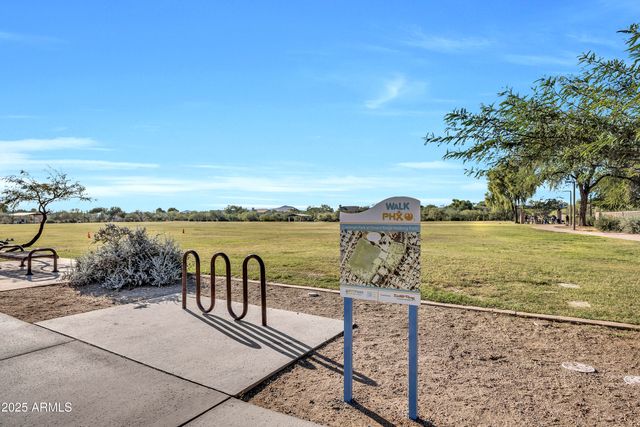 4625 E ABRAHAM Lane, Phoenix, AZ 85050