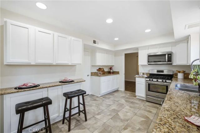 39977 Dyott, Palmdale, CA 93551