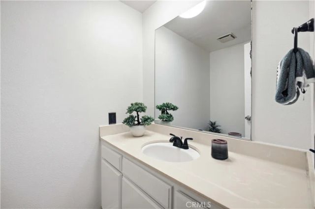 39977 Dyott, Palmdale, CA 93551
