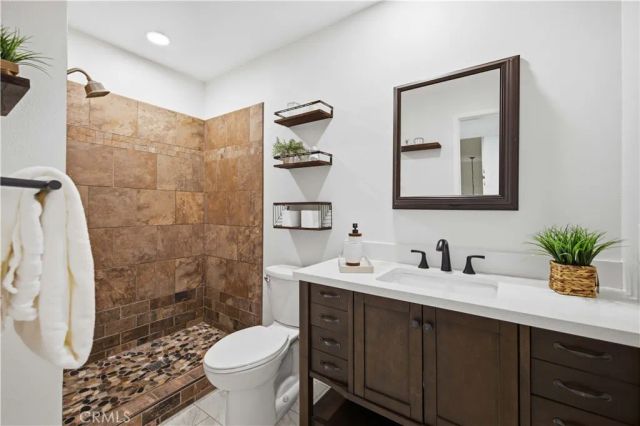 39977 Dyott, Palmdale, CA 93551