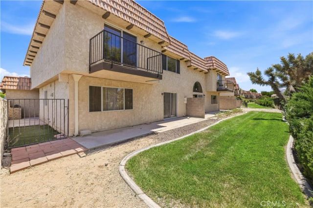 39977 Dyott, Palmdale, CA 93551