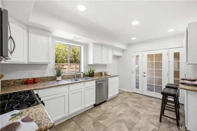 39977 Dyott, Palmdale, CA 93551