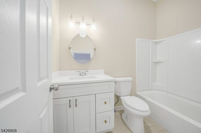 532 Ringwood Ave, Wanaque Boro, NJ 07465