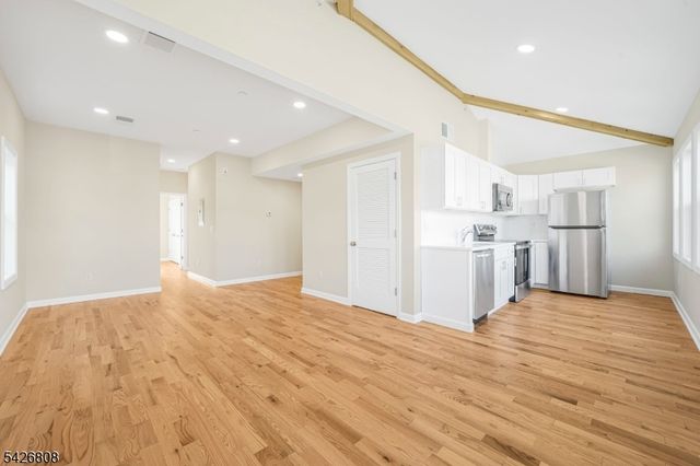 532 Ringwood Ave, Wanaque Boro, NJ 07465