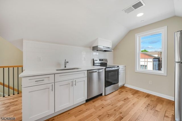 532 Ringwood Ave, Wanaque Boro, NJ 07465