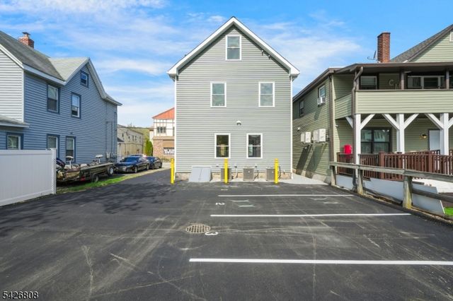 532 Ringwood Ave, Wanaque Boro, NJ 07465