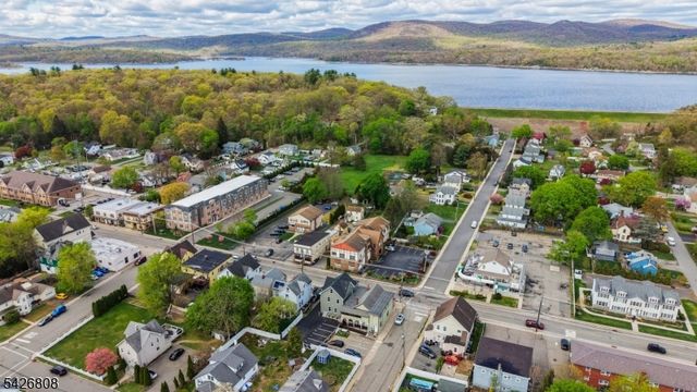 532 Ringwood Ave, Wanaque Boro, NJ 07465