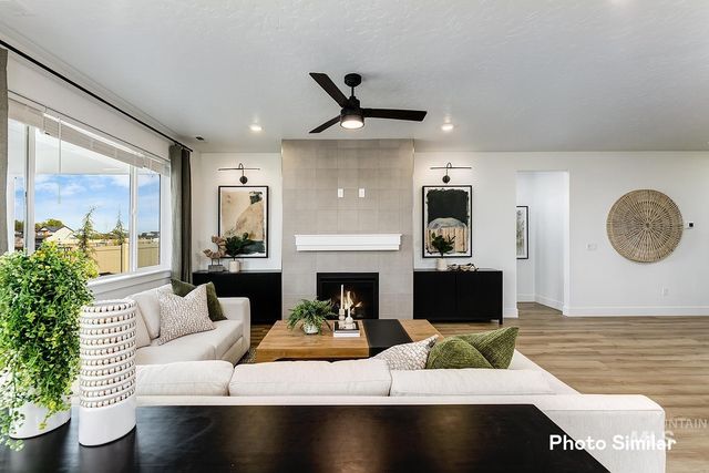 15123 Cloud Crest Ave, Caldwell, ID 83607