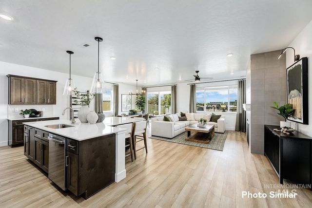 15123 Cloud Crest Ave, Caldwell, ID 83607