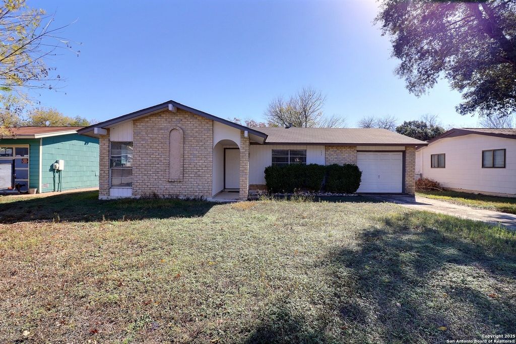 304 Deborah Dr, Converse, TX 78109