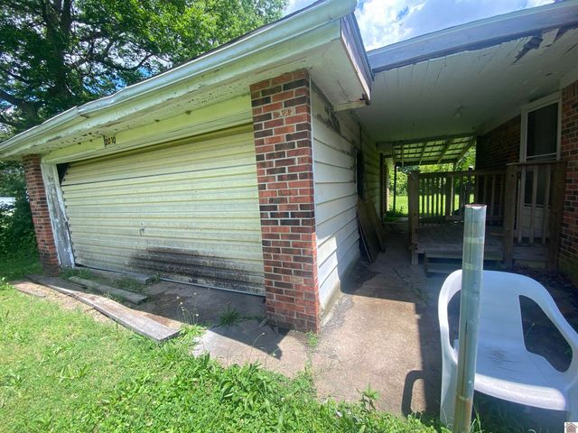 2010 Husband Road, Paducah, KY 42003