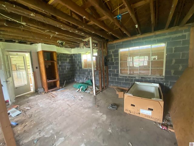 2010 Husband Road, Paducah, KY 42003