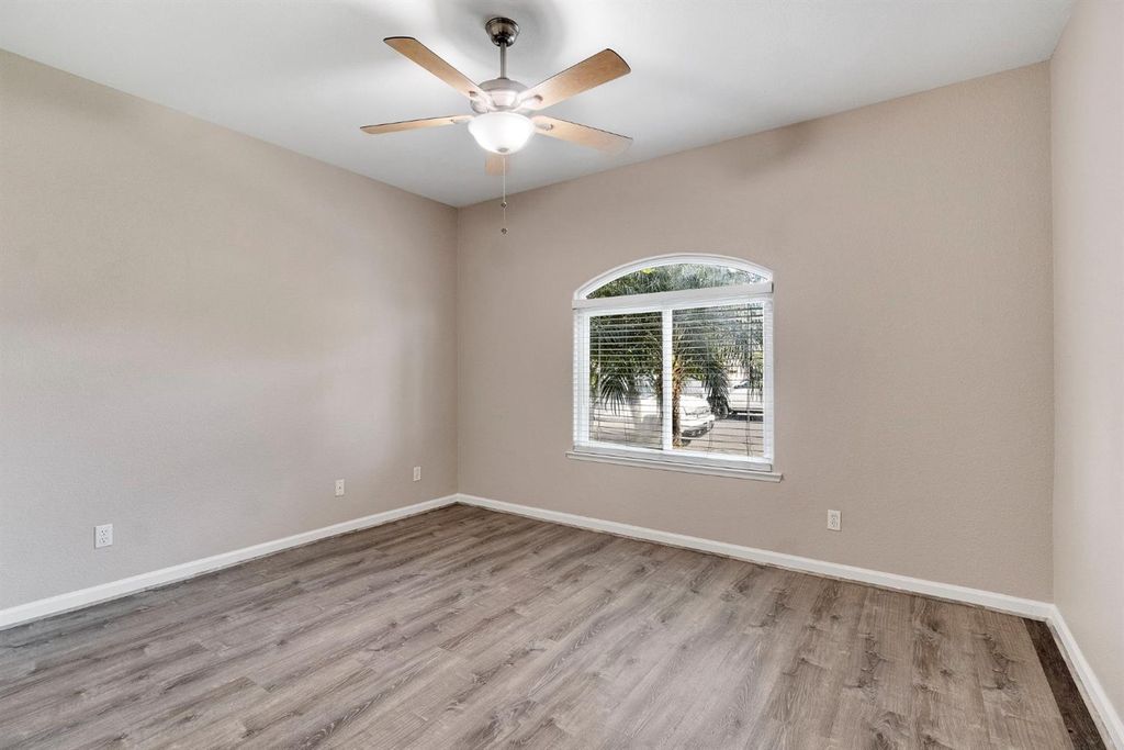 Image 24 of property listing at 4681 W Morris Avenue, Fresno, CA 93722