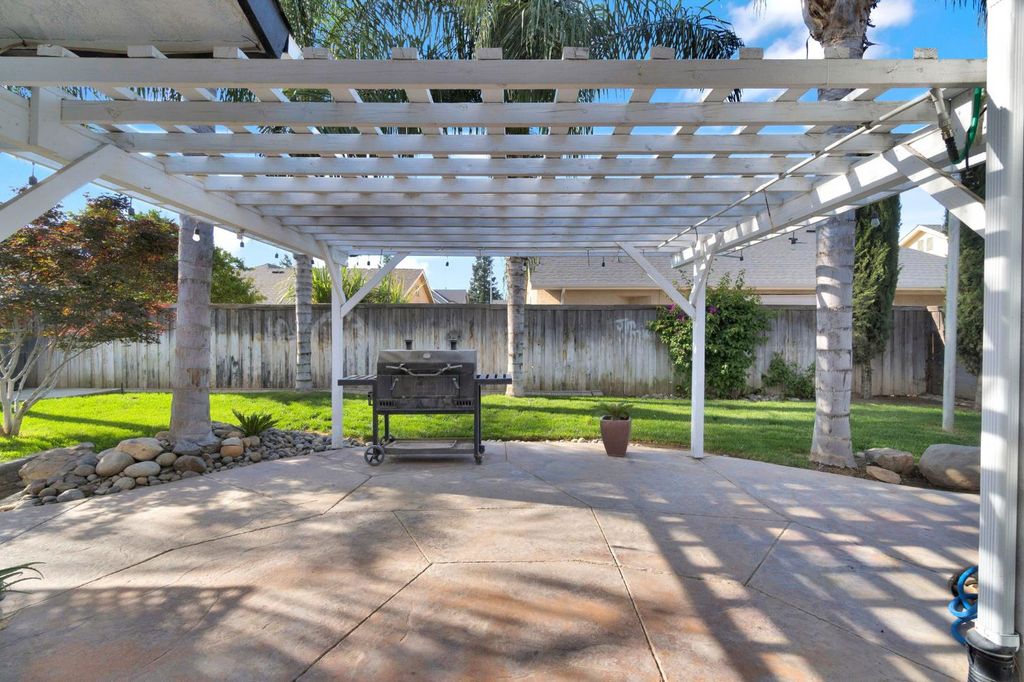 Image 32 of property listing at 4681 W Morris Avenue, Fresno, CA 93722