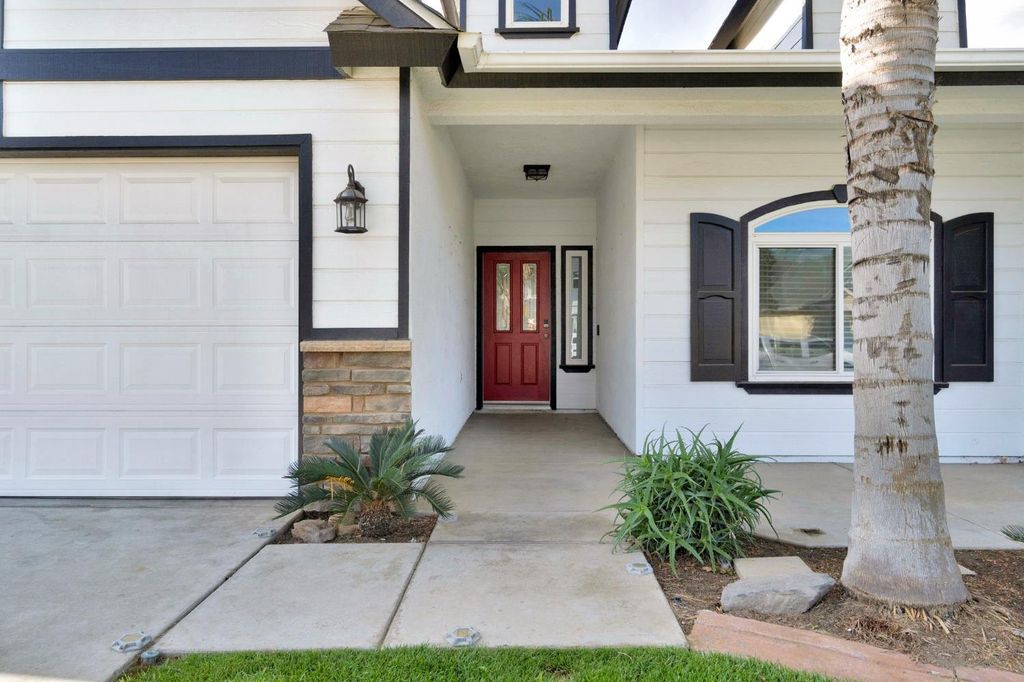 Image 4 of property listing at 4681 W Morris Avenue, Fresno, CA 93722