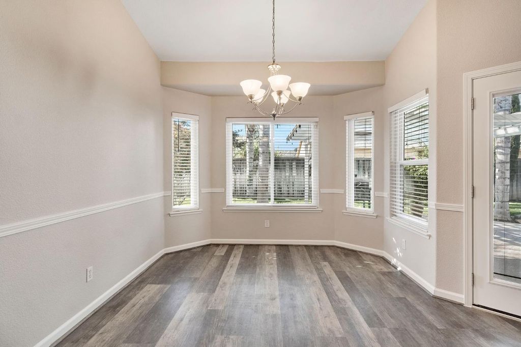 Image 9 of property listing at 4681 W Morris Avenue, Fresno, CA 93722