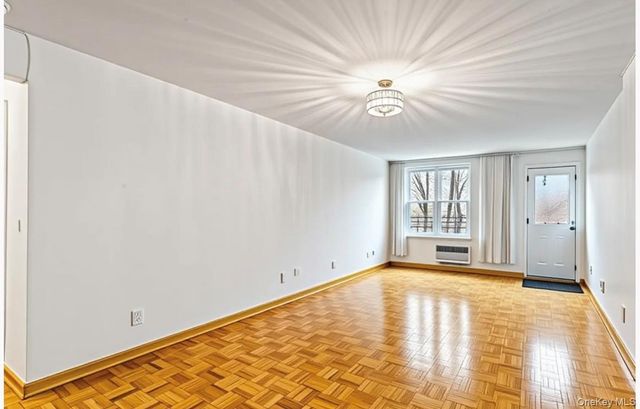 65-15 Alderton Street 2C, Rego Park, NY 11374