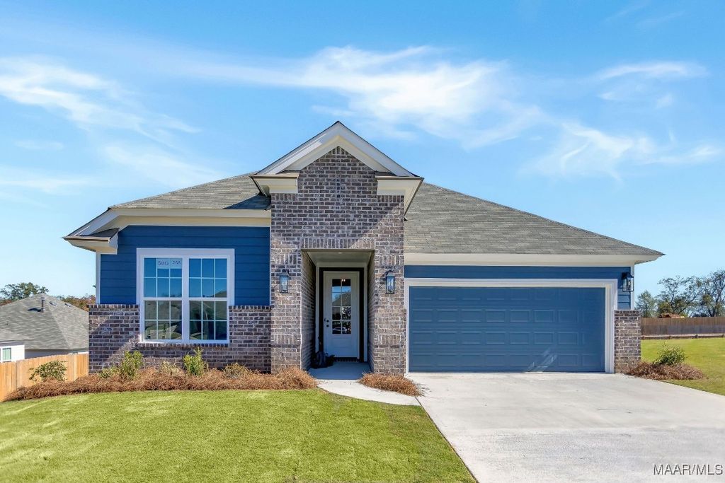 208 Lismore Place, Montgomery, AL 36117