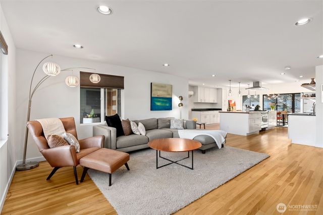 11017 Forest Avenue S, Seattle, WA 98178