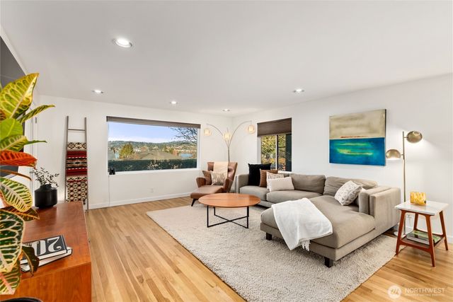 11017 Forest Avenue S, Seattle, WA 98178