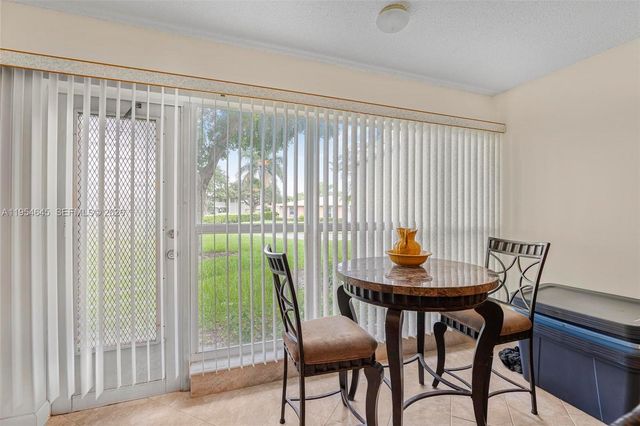 1521 NW 18th Avenue 101, Delray Beach, FL 33445