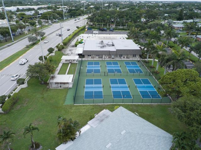 1521 NW 18th Avenue 101, Delray Beach, FL 33445