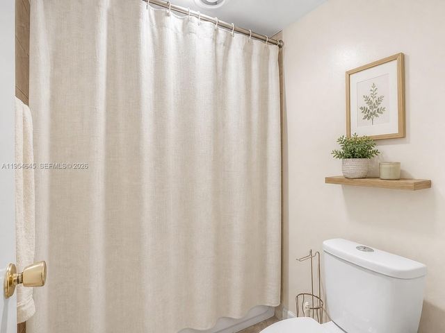 1521 NW 18th Avenue 101, Delray Beach, FL 33445