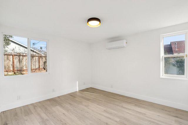 269 Lindley Dr, Sacramento, CA 95815