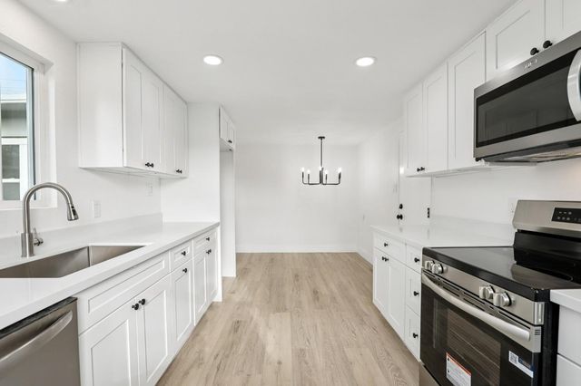 269 Lindley Dr, Sacramento, CA 95815