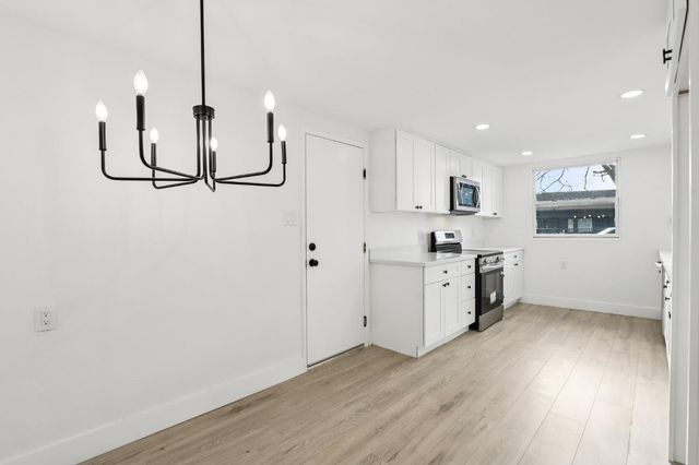 269 Lindley Dr, Sacramento, CA 95815